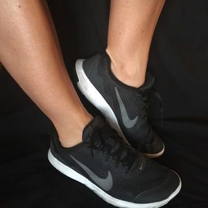 Nike Women’s Flex Experience RN 4